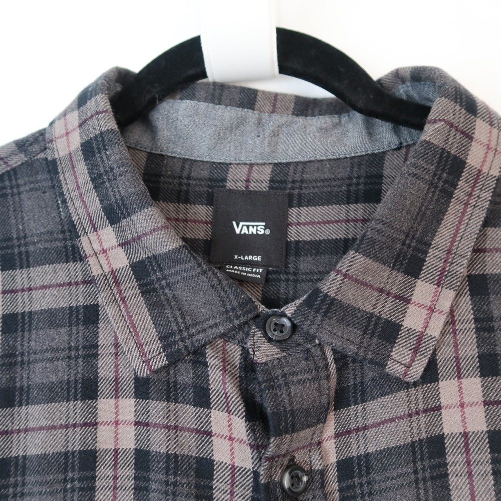 Vans Mens Flannel Shirt‎ XL Classic Fit Plaid Button Up Long Sleeve